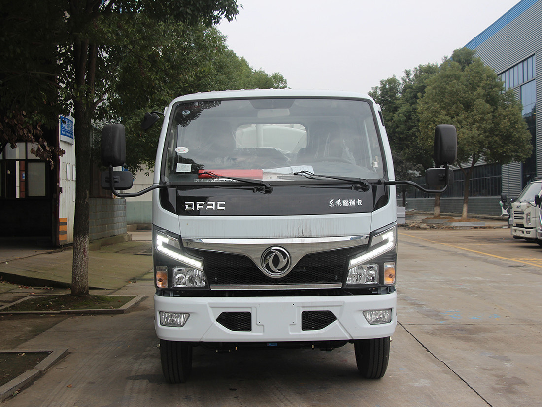 東風(fēng)小福瑞卡5方吸糞車 東風(fēng)小福瑞卡5方吸糞車