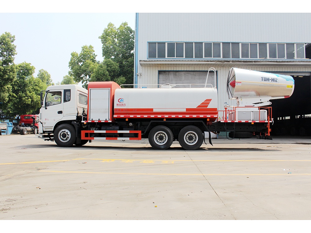 東風(fēng)隨專后雙橋霧炮霧炮車國六16立方/50-120米霧炮 東風(fēng)隨專后雙橋霧炮霧炮車國六16立方/50-120米霧炮