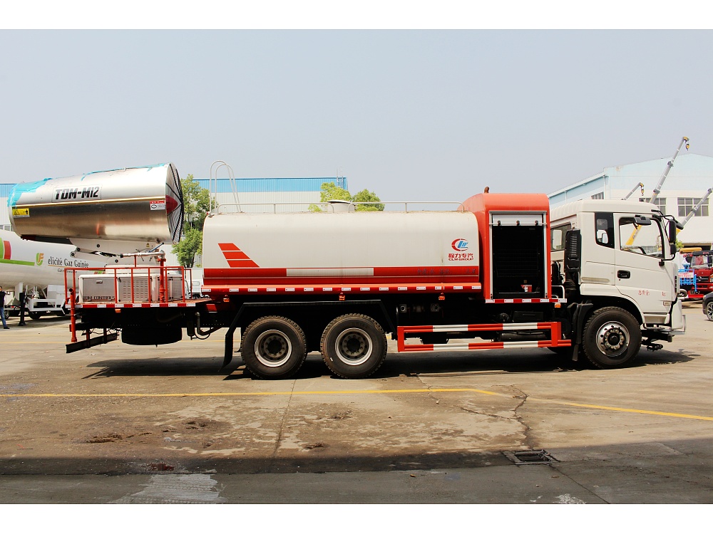 東風(fēng)隨專后雙橋霧炮霧炮車國六16立方/50-120米霧炮 東風(fēng)隨專后雙橋霧炮霧炮車國六16立方/50-120米霧炮