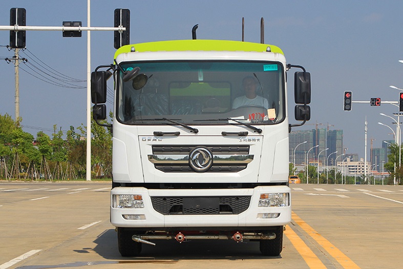 東風D9國六10噸方罐多功能抑塵車 東風D9國六10噸方罐多功能抑塵車