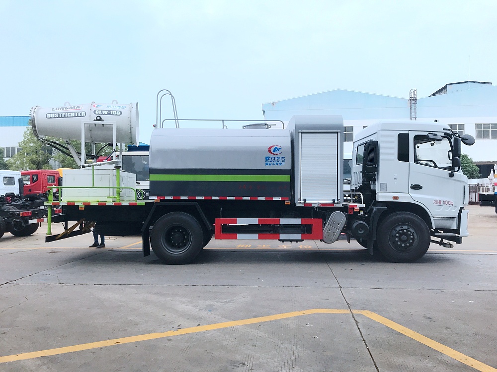 東風(fēng)專底抑塵噴霧車國(guó)六10立方/50-100米霧炮 東風(fēng)專底抑塵噴霧車國(guó)六10立方/50-100米霧炮