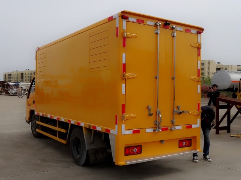 江鈴小型應(yīng)急發(fā)電車、電源車